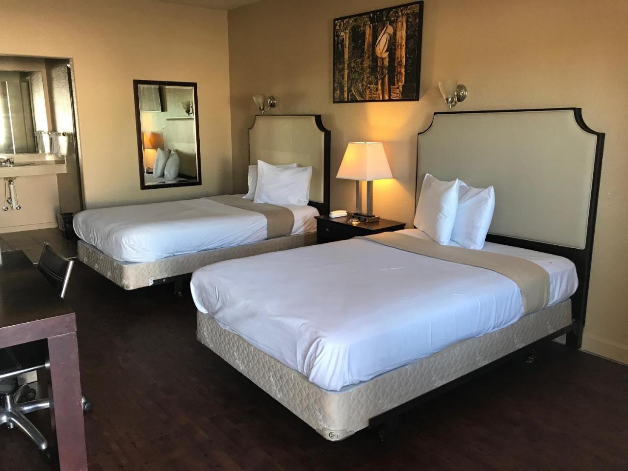 Lone Star Inn & Suites Killeen Bagian luar foto