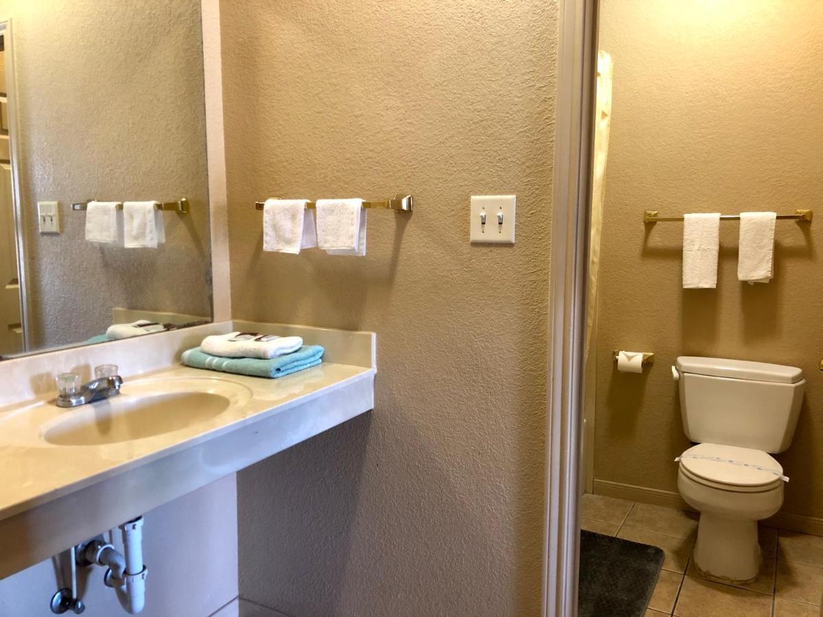 Lone Star Inn & Suites Killeen Bagian luar foto